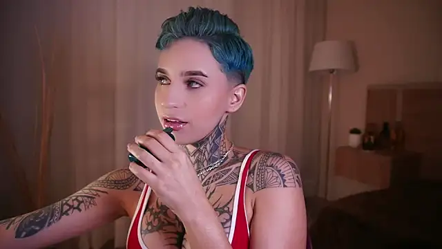 Snapshot of AliceShazaham_ chatting on January 2025 10:02:01 AM AliceShazaham  online show from January 2025 10:02:01 AM