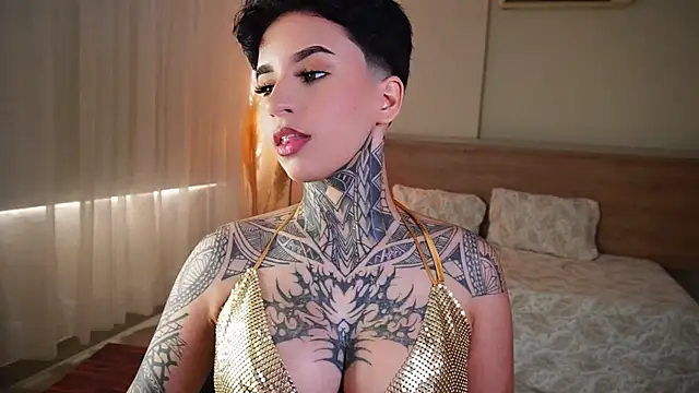 Snapshot of AliceShazaham_ chatting on October 2025 03:46:02 PM AliceShazaham  online show from October 2025 03:46:02 PM