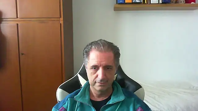 lliuk70mi online show from April 2026 01:37:01 PM