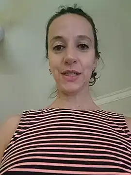 Snapshot of Branquinhasexy chatting on February 2025 11:02:01 PM Branquinhasexy online show from February 2025 11:02:01 PM