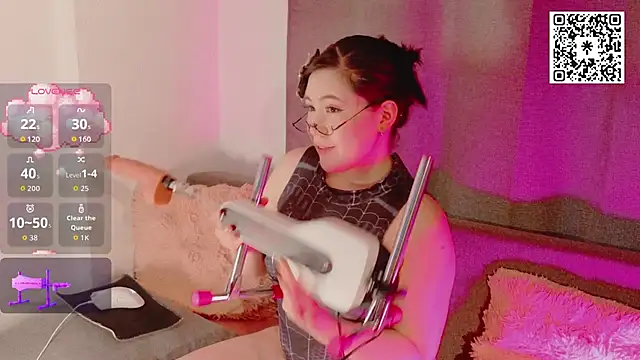 Snapshot of Amoki_Uki chatting on February 2026 08:54:01 AM Amoki Uki online show from February 2026 08:54:01 AM