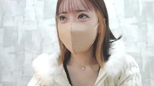 Snapshot of LOVE_MOMO_LOVE chatting on January 2025 11:12:02 AM LOVE MOMO LOVE online show from January 2025 11:12:02 AM