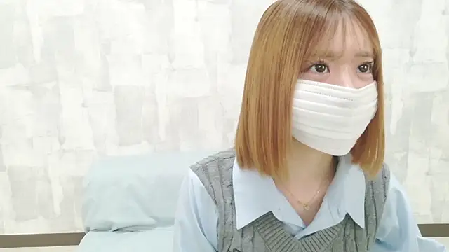 Snapshot of LOVE_MOMO_LOVE chatting on May 2026 12:21:02 PM LOVE MOMO LOVE online show from May 2026 12:21:02 PM