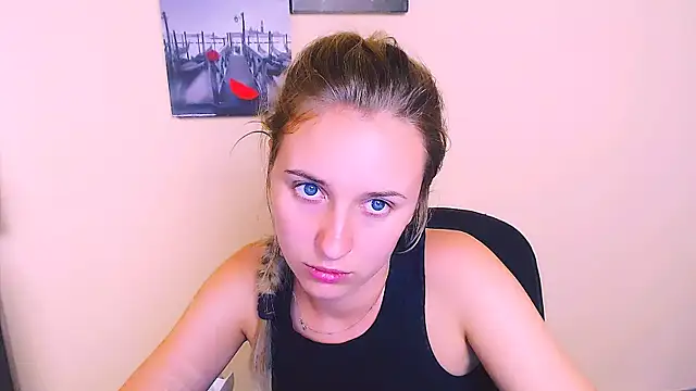  Nicole new online show from July 2026 02:13:01 PM