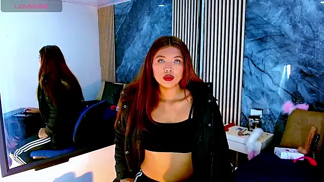 Isalombardi online show from September 2025 04:16:01 AM