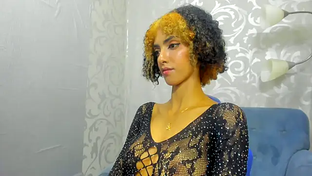 Queen Cuarxxo online show from December 2024 02:24:01 AM