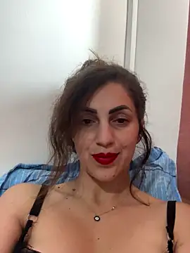 EmaSkyes online show from November 2025 07:52:02 AM