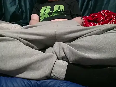 krissraw online show from October 2025 03:40:01 AM