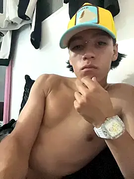 CRYBYT9 online show from December 2025 02:39:01 AM