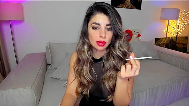 Snapshot of Queenofyouredreams chatting on March 2025 03:36:02 AM Queenofyouredreams online show from March 2025 03:36:02 AM