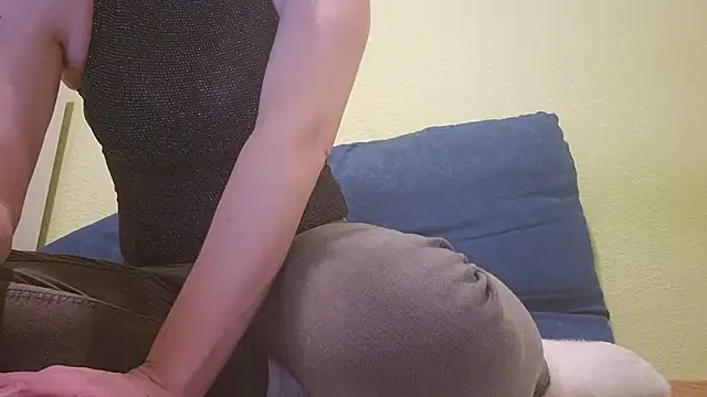 Snapshot of EstrellaWalters chatting on February 2025 07:14:01 PM EstrellaWalters online show from February 2025 07:14:01 PM