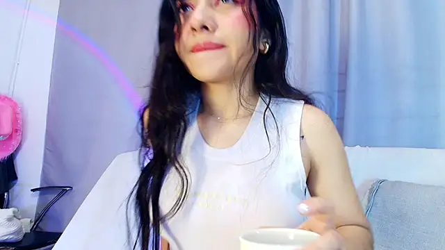 adara johnson   online show from November 2025 11:41:01 AM