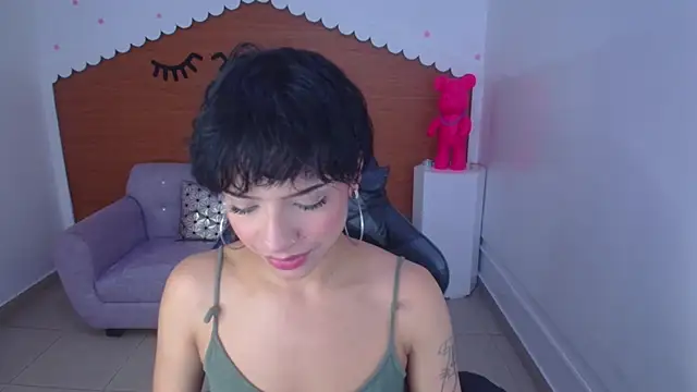 Snapshot of kathina_t chatting on December 2024 11:18:02 AM kathina t online show from December 2024 11:18:02 AM
