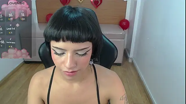 Snapshot of kathina_t chatting on February 2025 07:52:01 PM kathina t online show from February 2025 07:52:01 PM