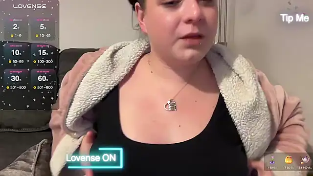 NaughtyWifeUK online show from January 2025 01:21:02 AM