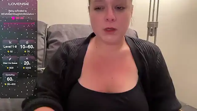 NaughtyWifeUK online show from September 2025 12:25:02 AM