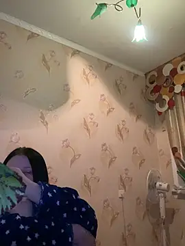 Starry Siren online show from December 2024 08:08:01 PM