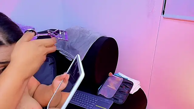 Snapshot of Brenda__gomez chatting on January 2025 05:41:02 AM Brenda gomez online show from January 2025 05:41:02 AM