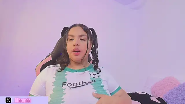 Snapshot of Brenda__gomez chatting on October 2025 02:28:02 PM Brenda gomez online show from October 2025 02:28:02 PM