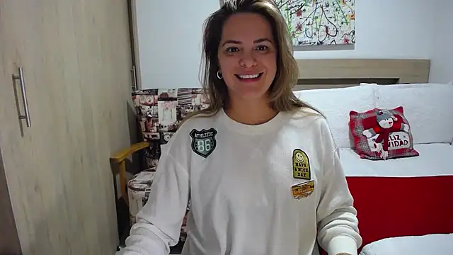 ParisW online show from December 2024 12:15:02 AM