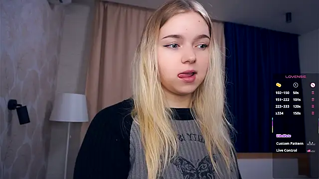 ZaraCreedon online show from November 2025 05:10:01 AM