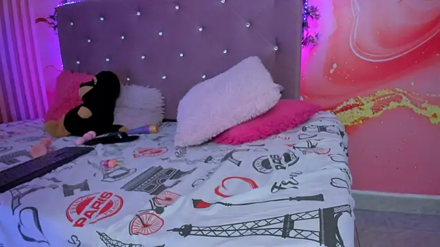 Snapshot of Daisy__rose chatting on February 2025 05:18:02 PM Daisy rose online show from February 2025 05:18:02 PM