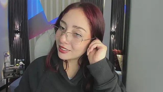 emily layton online show from December 2025 02:56:02 PM