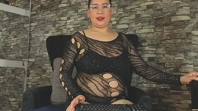 alondrabigtits online show from November 2025 11:53:01 AM