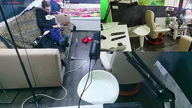 Snapshot of Doggyray44 chatting on December 2024 11:56:02 PM Doggyray44 online show from December 2024 11:56:02 PM