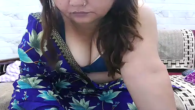 Snapshot of bhabhi_jaan11 chatting on August 2026 04:09:01 PM bhabhi jaan11 online show from August 2026 04:09:01 PM