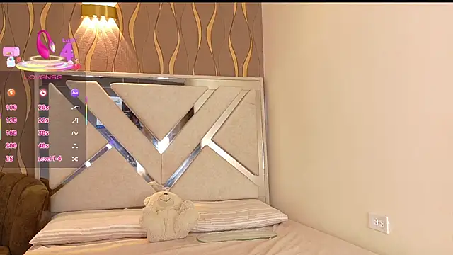 vanessa guzman2 online show from September 2025 01:21:01 PM