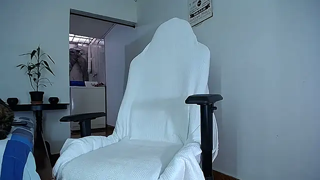 Snapshot of diamond_black00 chatting on January 2026 08:23:01 PM diamond black00 online show from January 2026 08:23:01 PM