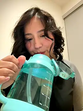 kittyfresita online show from October 2025 12:20:02 AM