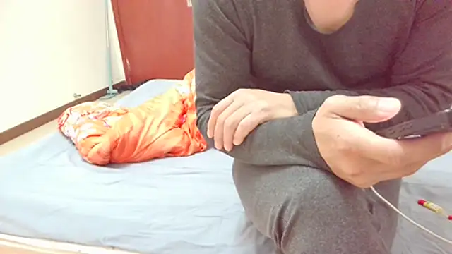 Snapshot of huzi518 chatting on December 2025 01:22:01 AM huzi518 online show from December 2025 01:22:01 AM