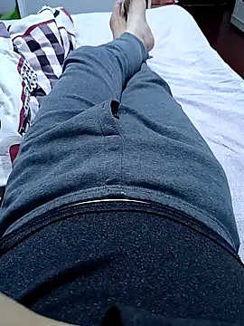 Snapshot of huzi518 chatting on February 2026 03:49:02 PM huzi518 online show from February 2026 03:49:02 PM