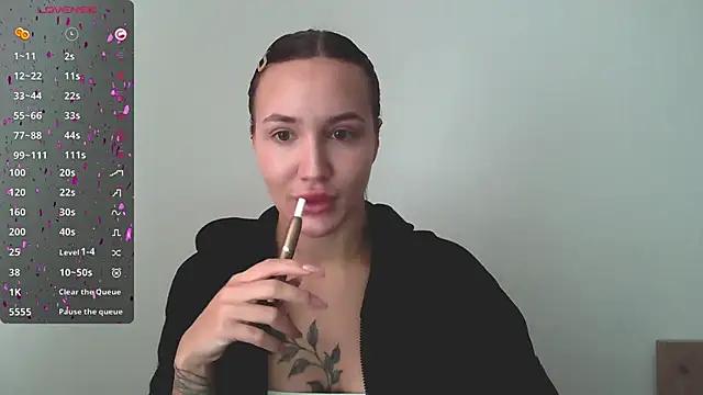 Snapshot of Stasia_Queen chatting on December 2024 09:45:02 AM Stasia Queen online show from December 2024 09:45:02 AM