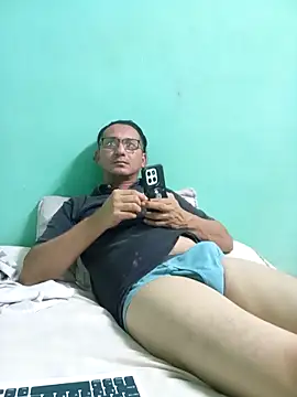 Andresguz35 online show from March 2026 03:10:01 AM