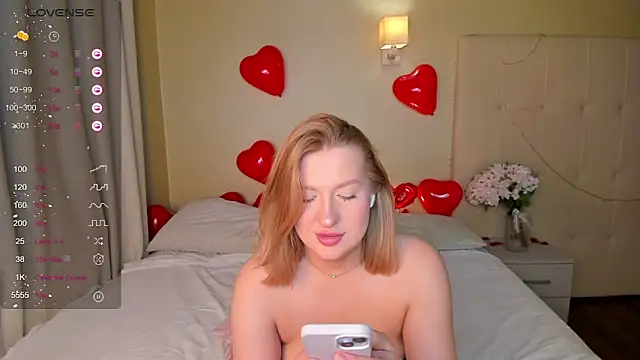 Emma  Leee online show from February 2025 04:09:02 AM