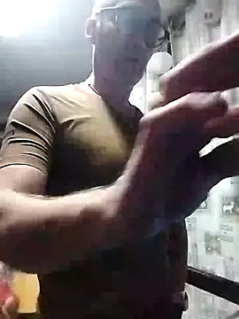 Snapshot of Manou1971 chatting on February 2025 04:47:01 PM Manou1971 online show from February 2025 04:47:01 PM