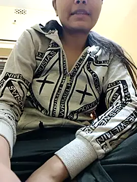 Snapshot of Sanaya_7 chatting on January 2025 05:50:01 PM Sanaya 7 online show from January 2025 05:50:01 PM