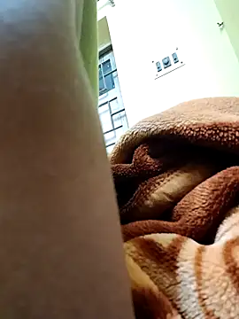 Snapshot of Sanaya_7 chatting on February 2025 05:43:02 PM Sanaya 7 online show from February 2025 05:43:02 PM