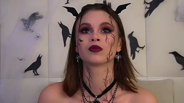 PollyLanders online show from November 2025 06:21:01 PM