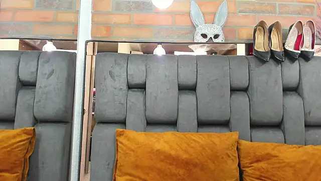 JESSYCORTES online show from October 2025 02:29:02 PM