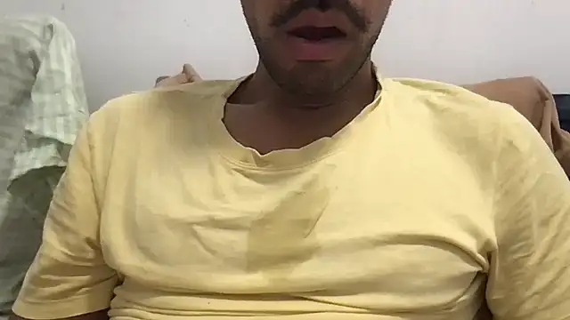 Snapshot of Lucascacaca chatting on April 2026 10:15:01 PM Lucascacaca online show from April 2026 10:15:01 PM