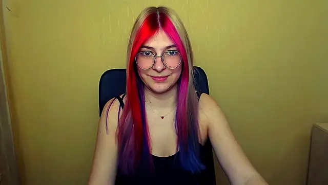 Snapshot of Luna_Lush_ chatting on February 2025 09:22:02 AM Luna Lush  online show from February 2025 09:22:02 AM