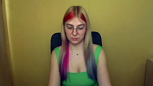 Snapshot of Luna_Lush_ chatting on March 2025 11:32:01 AM Luna Lush  online show from March 2025 11:32:01 AM