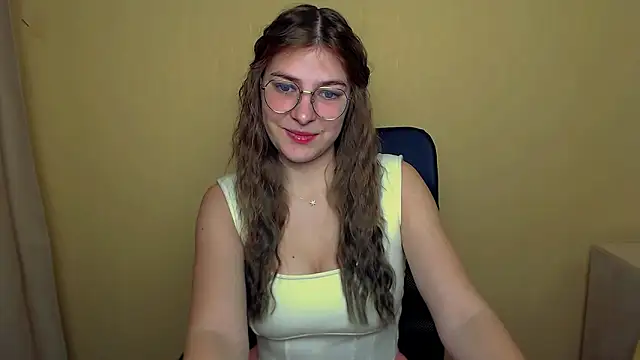 Snapshot of Luna_Lush_ chatting on October 2025 05:32:01 AM Luna Lush  online show from October 2025 05:32:01 AM