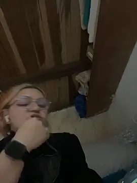 SophiaWeestt99 online show from October 2025 03:50:02 AM