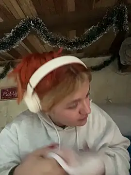 Snapshot of SophiaWeestt99 chatting on December 2025 02:17:01 AM SophiaWeestt99 online show from December 2025 02:17:01 AM