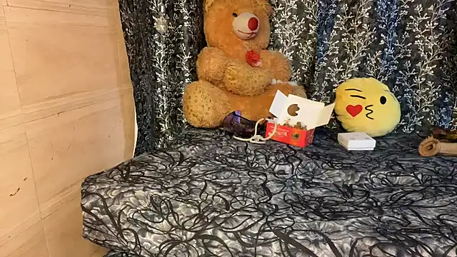 Snapshot of mystical_zara chatting on February 2025 01:26:02 AM mystical zara online show from February 2025 01:26:02 AM